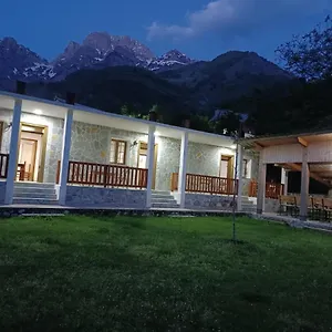  Dom wakacyjny Buni Shqipes Albania