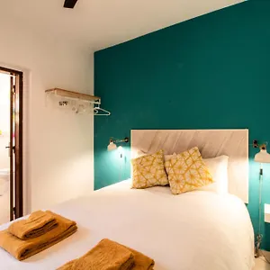 Quinta Do Paraiso - Bed&shower Guest house Albufeira